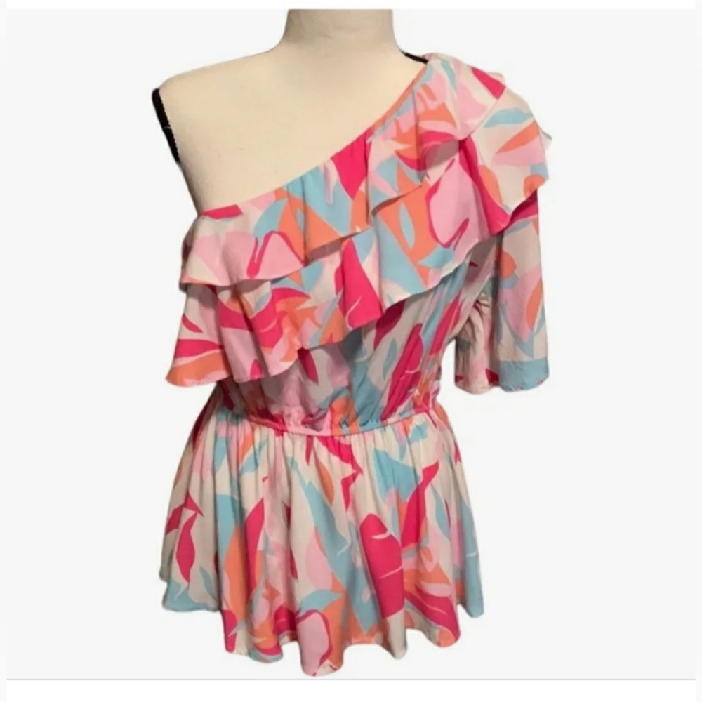 Andree by Unit one shoulder top